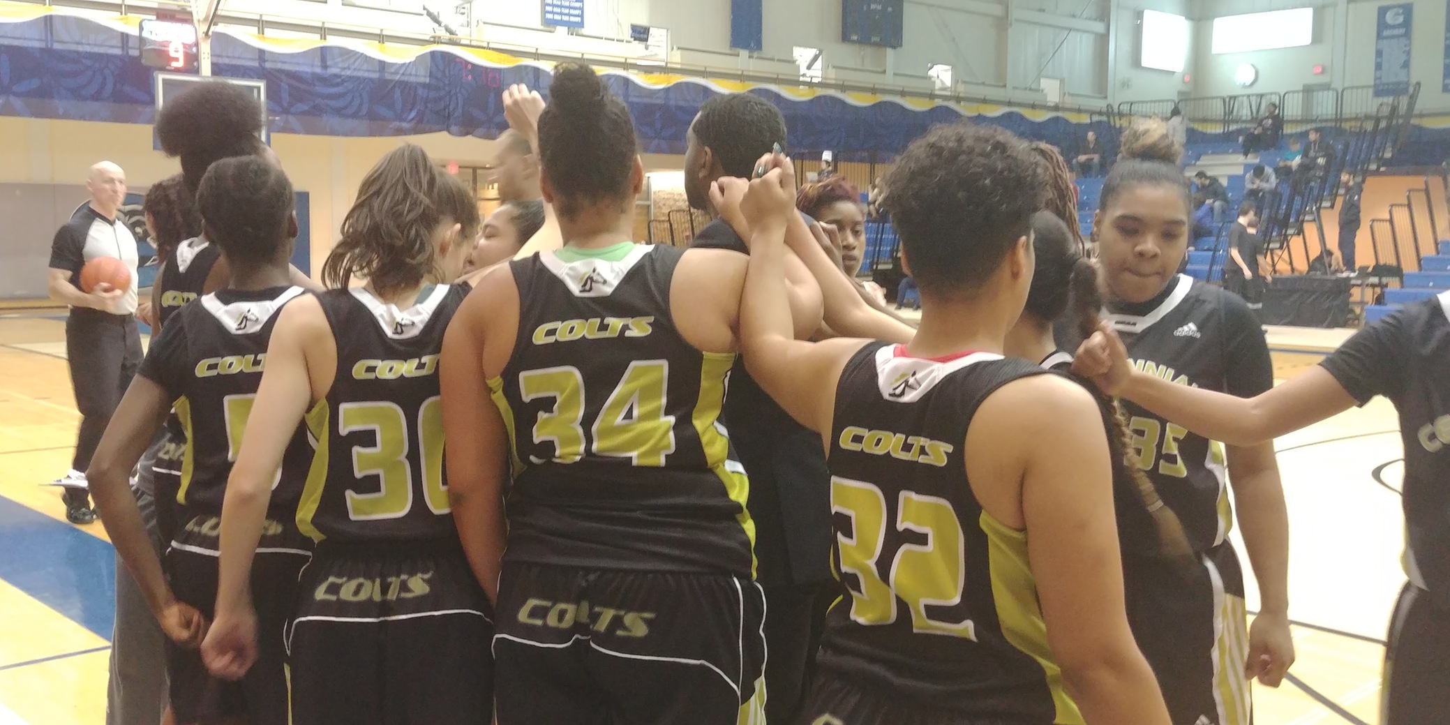 The Centennial Colts bounced back with a 65-32 blowout win on the road over the Georgian Grizzlies and snapped a two game losing streak. Yasmeen Smith led all scorers with 20 points and 14 rebounds.